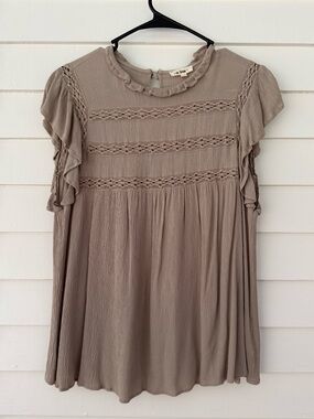 In Loom | Beige Boho Babydoll Top Women’s Large Ruffle Sleeve Lace Trim